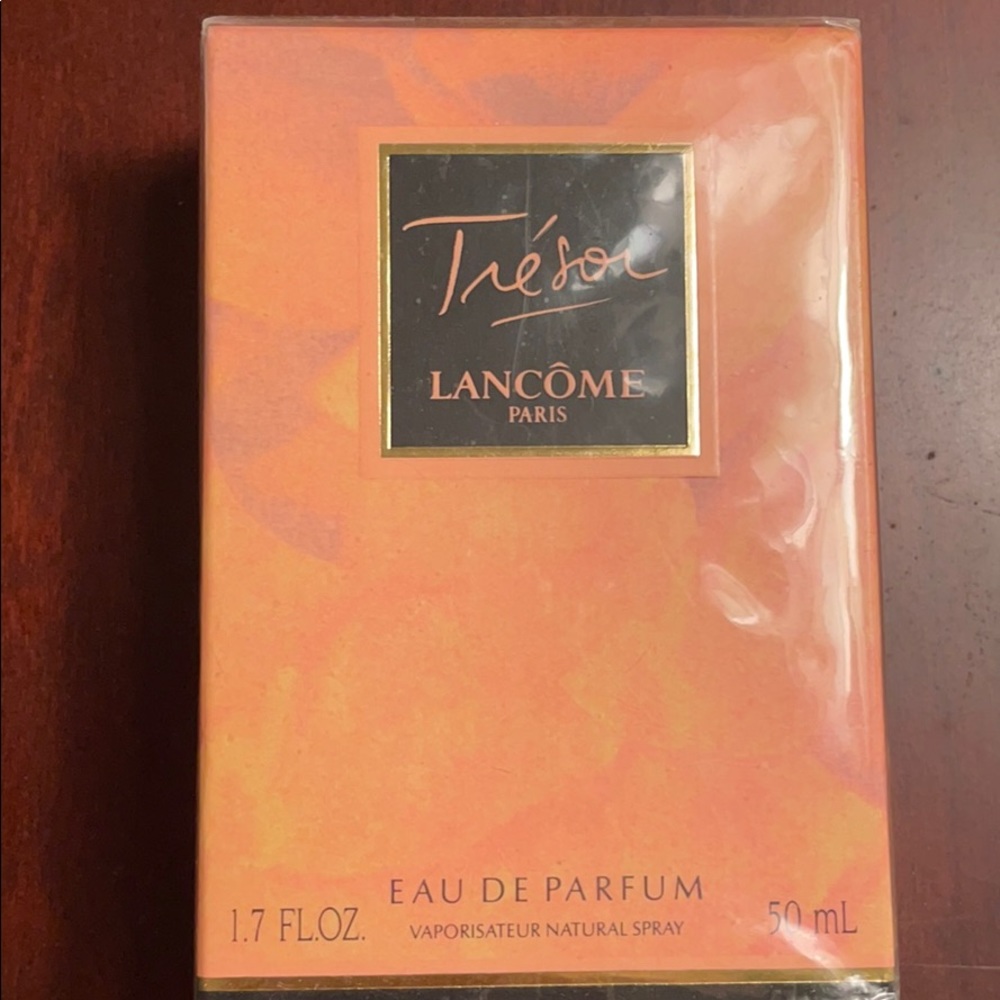 New Tresor Lancôme Paris perfume